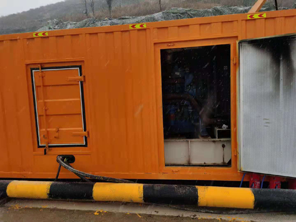 南浔出租发电机-船用柴油发电机的工作原理是怎么样的？